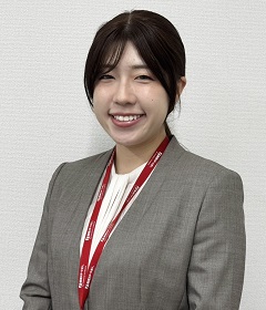 講師